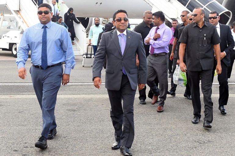 Maldives president escapes unhurt in boat explosion
