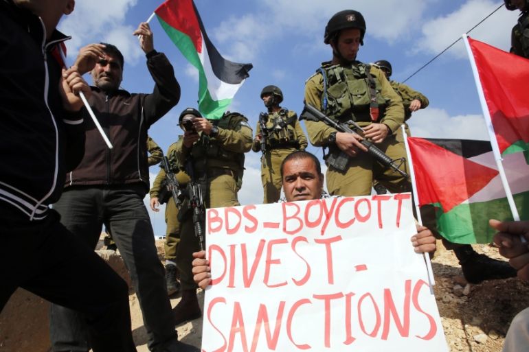 BDS Movement supporters rally near Armistice Agreement Line