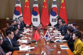 South Korean Park Geun-hye and Chinese Premier Li Keqiang in Seoul