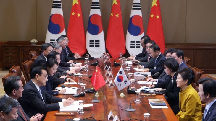South Korean Park Geun-hye and Chinese Premier Li Keqiang in Seoul