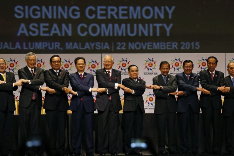 Benigno Aquino III, Lee Hsien Loong, Prayuth Chan-ocha, Nguyen Tan Dung, Najib Razak, Thongsing Thammavong, Sultan Hassanal Bolkiah, Hun Sen, Joko Widodo, Thein Sein