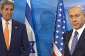 Israeli prime minister Benjamin Netanyahu, right, and US secretary of state John Kerry brief the media before their meeting in Jerusalem on November 2015 [Atef Safadi/Reuters]