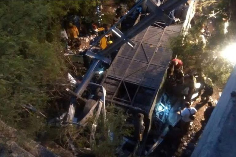 Argentina bus crash kills 42 Argentinian border guards