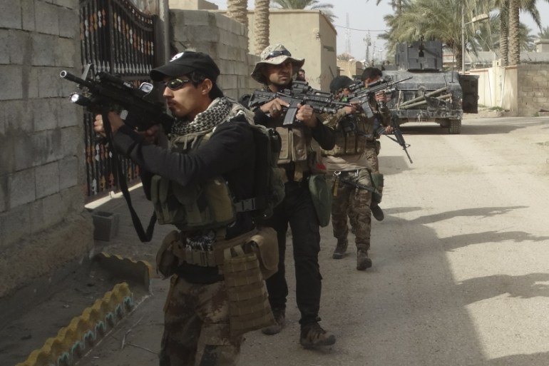 Iraqi security forces clear central Ramadi of Islamic State fighters