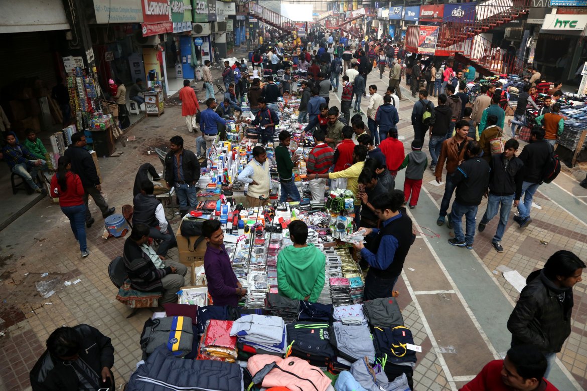 Street vendors Delhi India [Showkat Shafi/Al Jazeera]