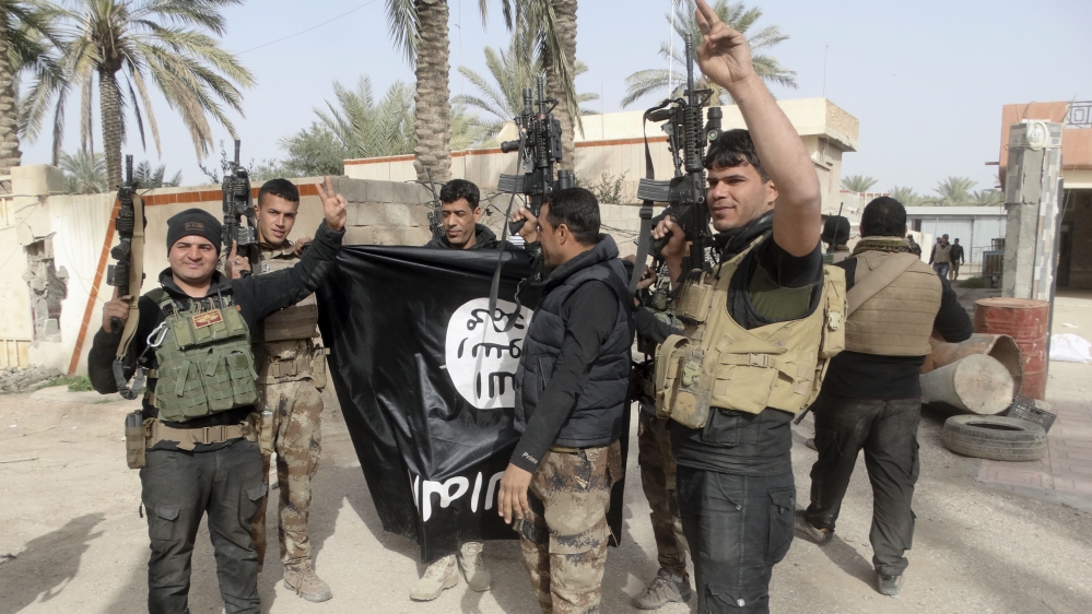Iraqi security forces and ISIL are engaged in battles across the western province of Anbar [AP]