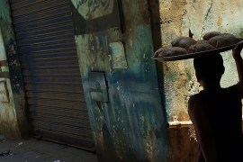 Street Food - Feeding unrest in Cairo: The politics of bread