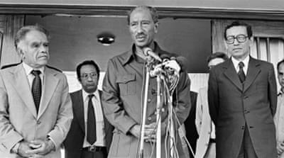 Egyptian President Anwar Sadat, flanked by Israeli Foreign Minister Yitzhak Shamir, and Egyptian Minister of State for Foreign Affairs Boutros Boutros-Ghali (1980) [AP]