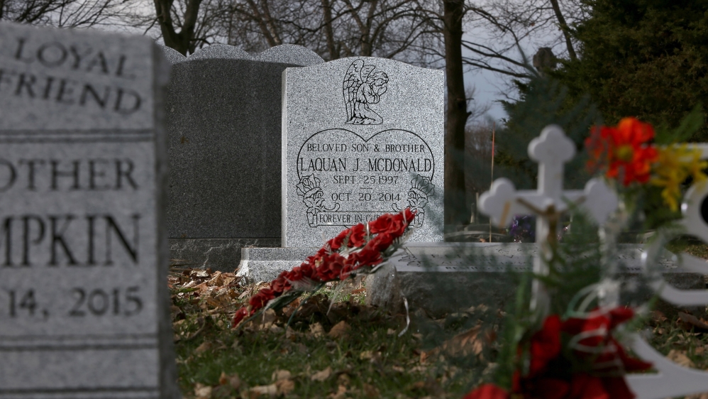 The headstone of Laquan McDonald at Forest Home Cemetery [Antonio Perez/Chicago Tribune/TNS via Getty Images]