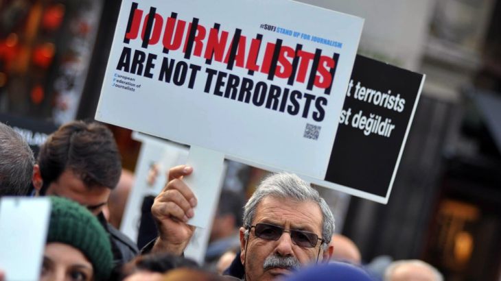 DO NOT USE - LISTENING POST - TIGHTENING THE GRIP: TURKEY''S MEDIA TAKEOVER