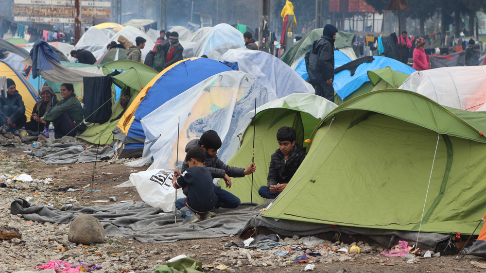 More than 12,000 people are believed to be stranded at Idomeni camp [John Psaropoulos/Al Jazeera] 