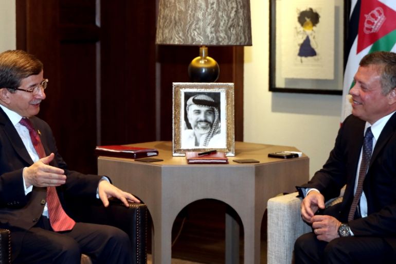 Jordan''s King Abdullah II, right, meets with Turkish Prime Minister Ahmet Davutoglu