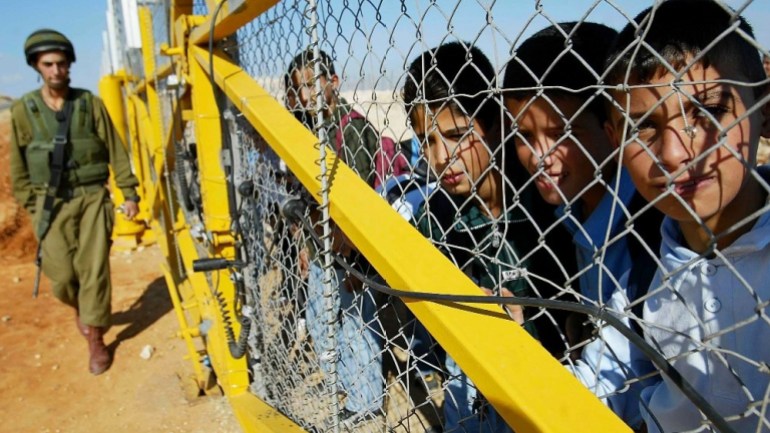 Anak-anak Palestina disiksa dalam tahanan Israel: LSM |  Berita