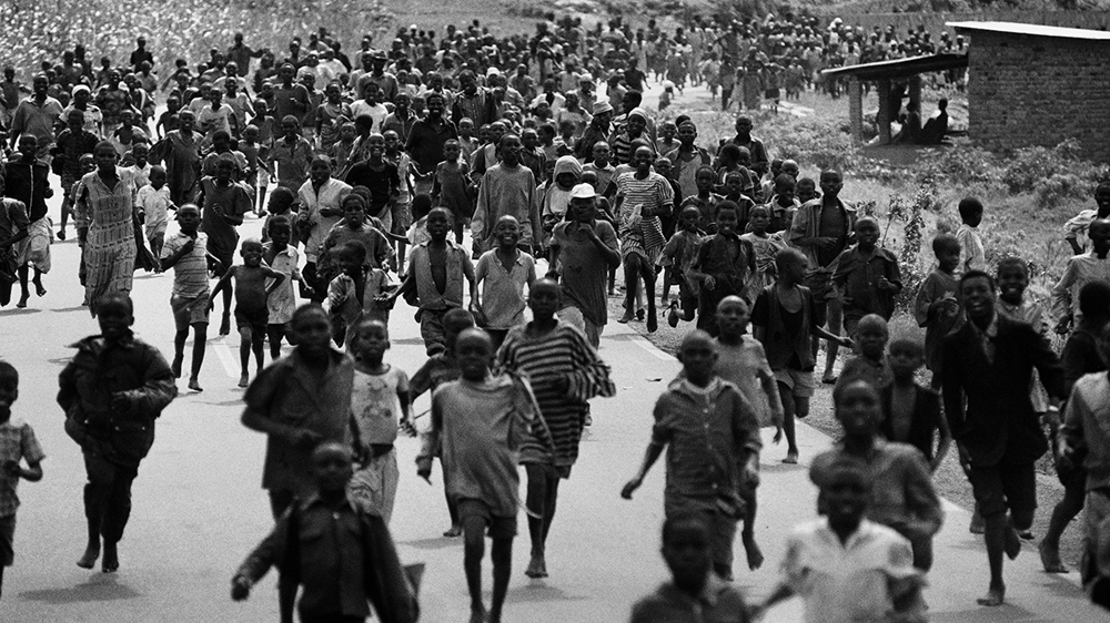 A mass exodus of civilians from Kigali during the genocide [Jack Picone/Al Jazeera]