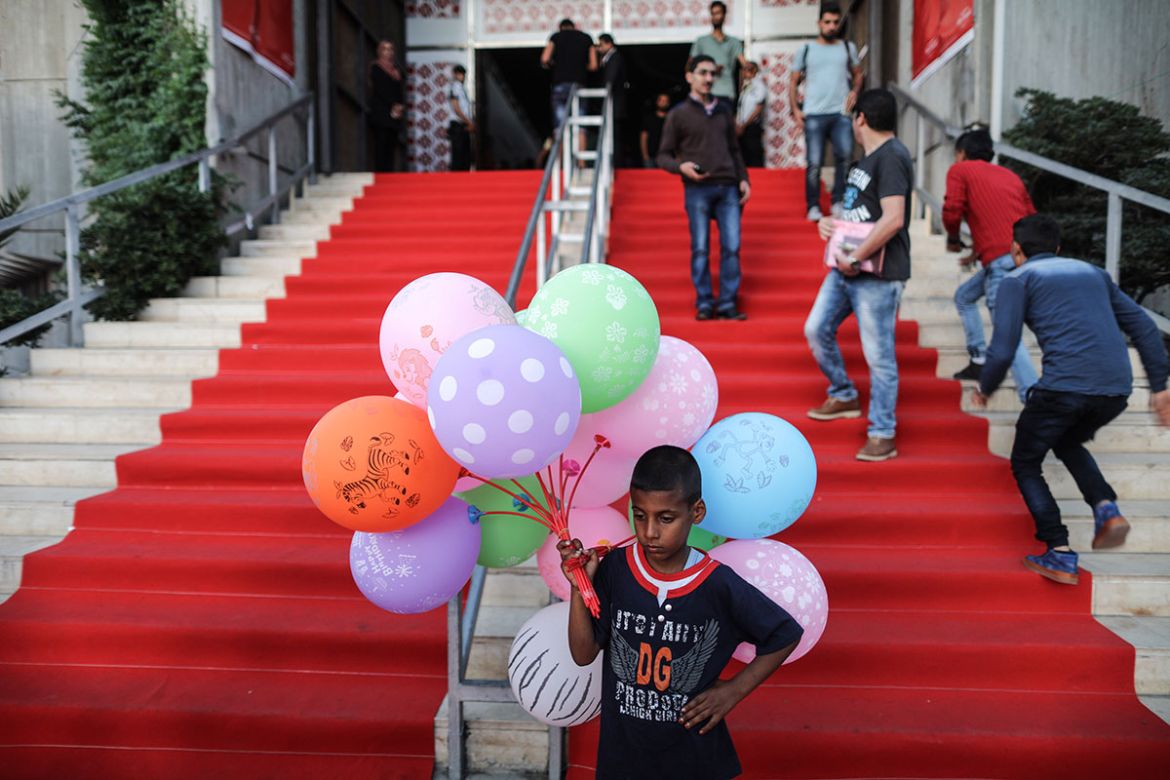 Red Carpet Gaza/Please Do Not Use