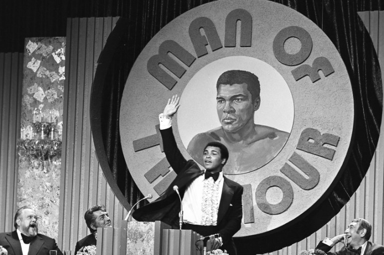 Boxing legend Muhammad Ali dies at the age of 74