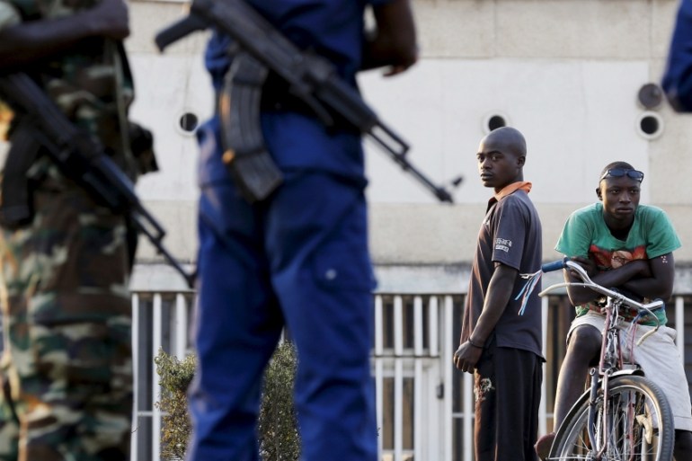Burundi policemen