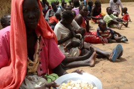 Lacking the necessary exit permit from South Sudanese authorities, thousands of displaced have been stranded in the border town of Kiir Adem.