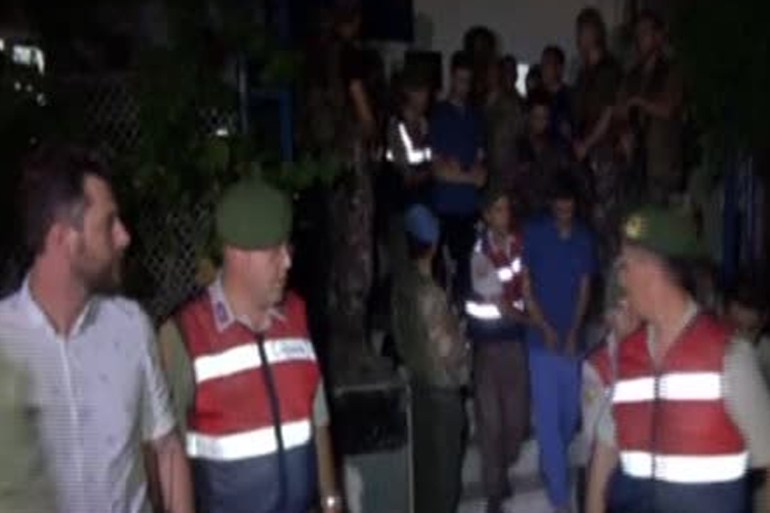 Turkish special forces detain nine soldiers for attempted coup hotel attack