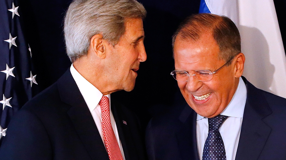 Kerry, left, meets with Lavrov on September 27, 2015, in New York [AP]