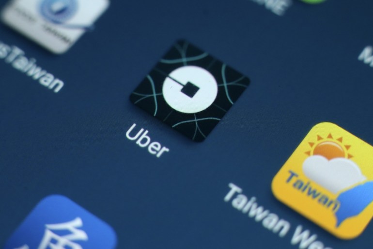 Taiwan government to decide to keep or ban Uber