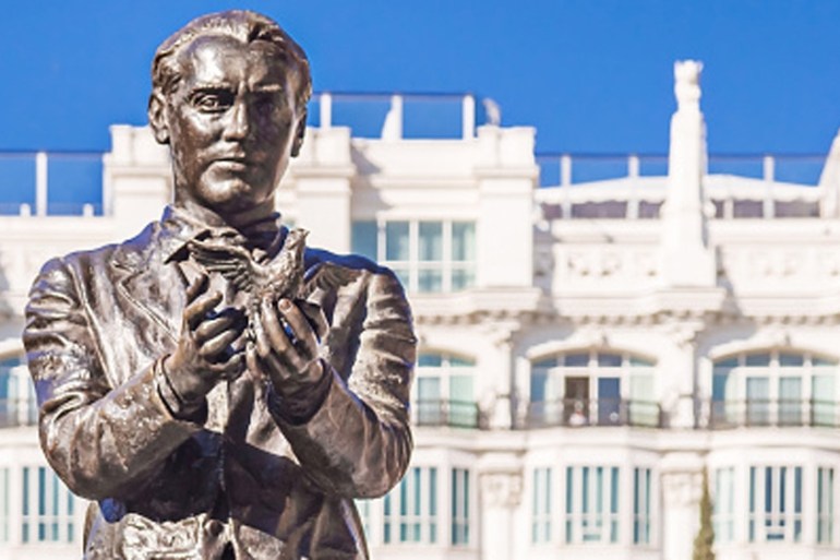 A statue tribute to Federico Garcia Lorca at Plaza de Santa Ana square in Madrid [Getty]