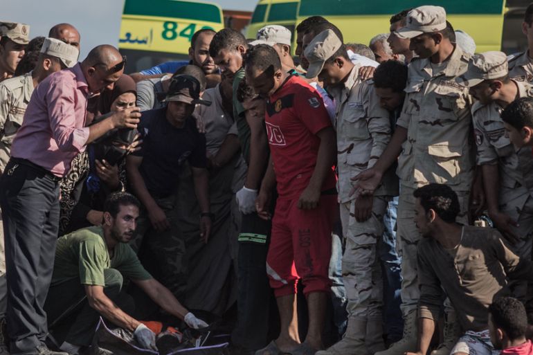 Coast guard brings in bodies from capsised boat, Egypt