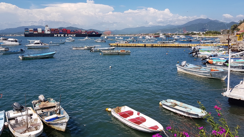 One of Mexico's largest and busiest ports, Manzanillo is believed to be at the centre of a turf war between the rival Jalisco and Sinaloa drug cartels [Duncan Tucker/Al Jazeera] 