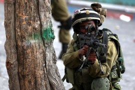 Palestinian clash with the Israeli army in the West Bank