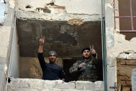 Syrian soldiers in Aleppo''s eastern Masaken Hanano area