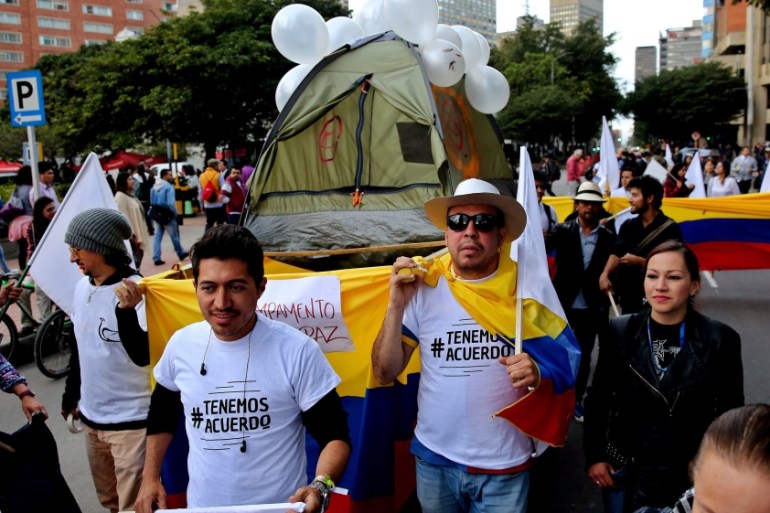 March celebrating new peace deal between the Colombian government and FARC
