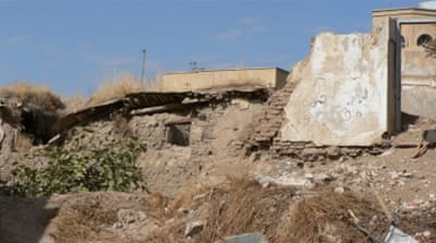 What remains of an old home in the city of Sulaimania, Iraq [Lara Fatah/Al Jazeera]