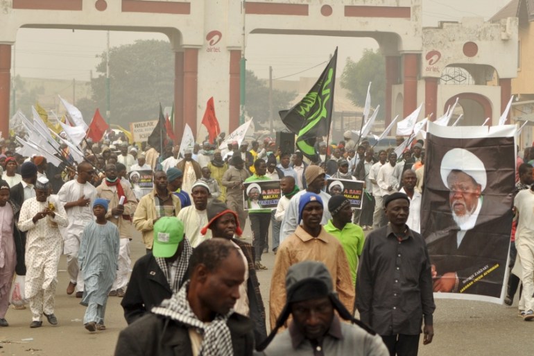 Shi''ites taking part in a parade celebrating Maulud call for the release of the leader of Islamic Movement in Nigeria, Ibrahim Zakzaky, in Kano