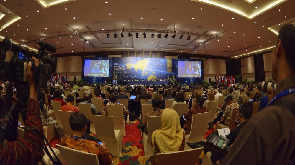 The Bali declaration prescribes policy actions to create 'decent work for all' [Marcel Crozet/ILO]