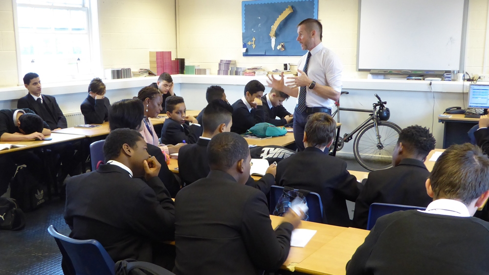 At the London Nautical School they are re-imagining the role of teachers giving students the power to choose for themselves what courses they study [Al Jazeera]