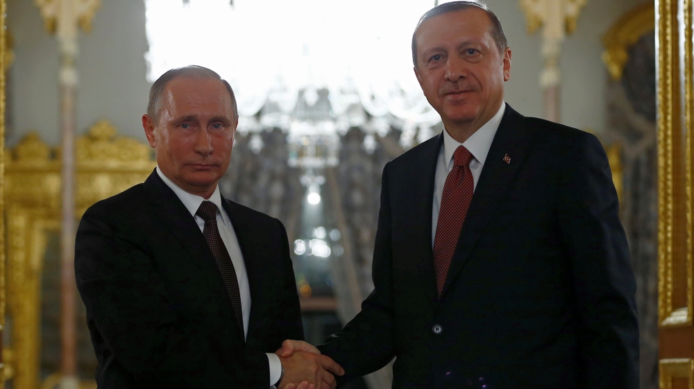 Turkey's recent rapprochement with Russia is not likely to cause friction between Ankara and Washington, according to analysts [Osman Orsal/Reuters]