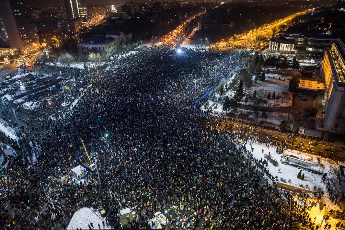 Romanian Protests 01