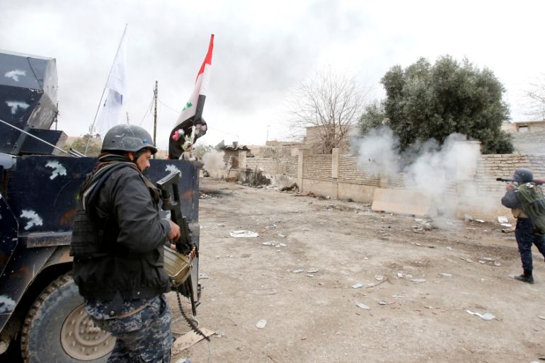 Iraqi police advance on ISIL-held territory