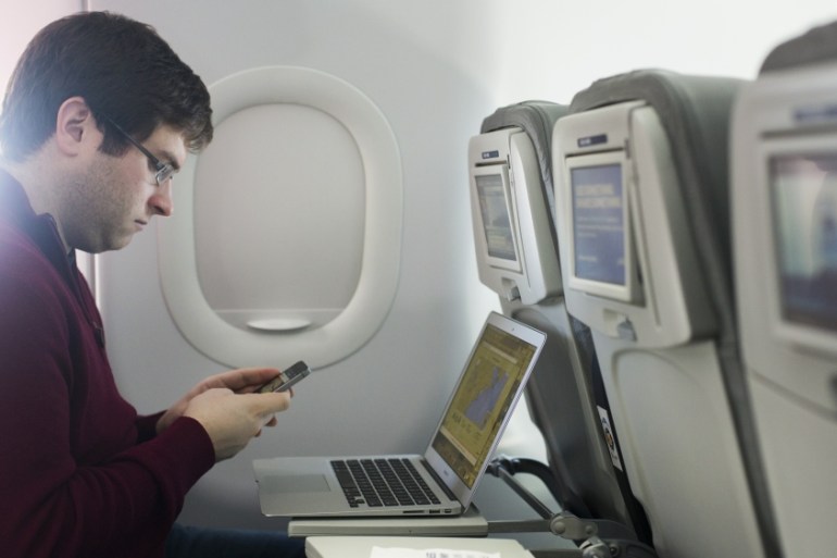 laptop on plan / electronics ban on flights