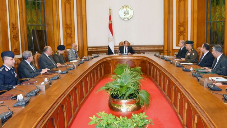 Egyptian President al-Sisi meets with leaders of the Supreme Council of the Armed Forces and the Supreme Council for Police after today''s two separate church attacks