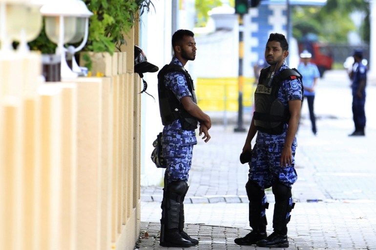 Maldives riot police
