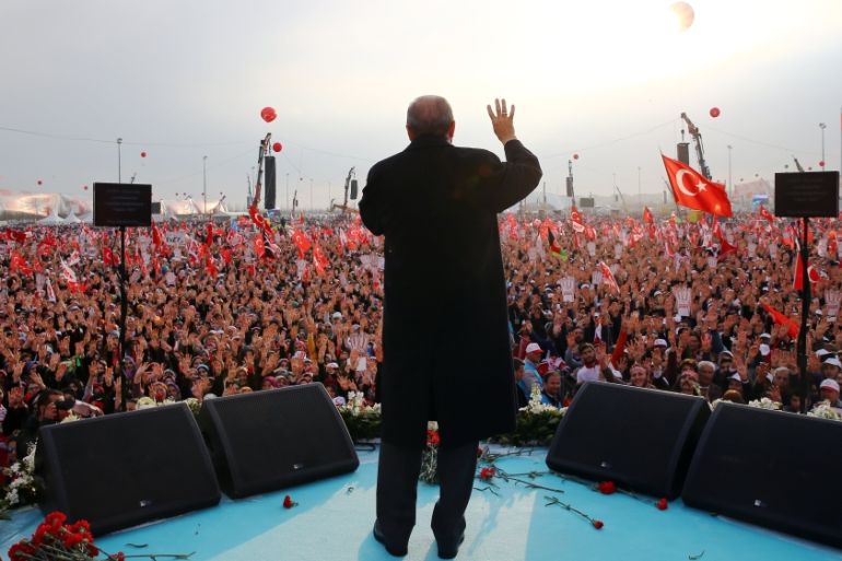 Turkey to hold constitutional referendum