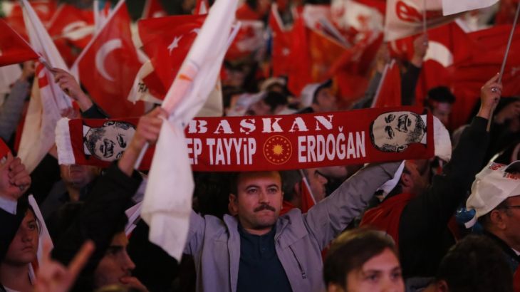 Turkey holds constitutional referendum