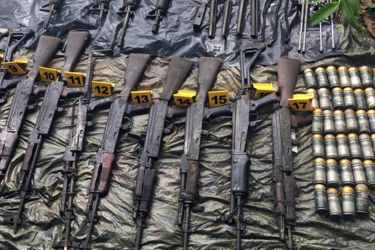 Colombian authorities seize FARC dissident weapons in central Colombia