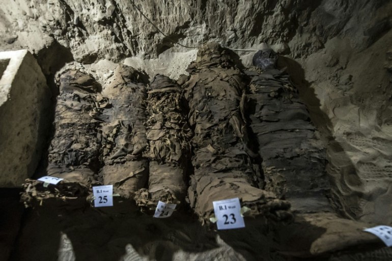 Egypt discovers 17 mummies