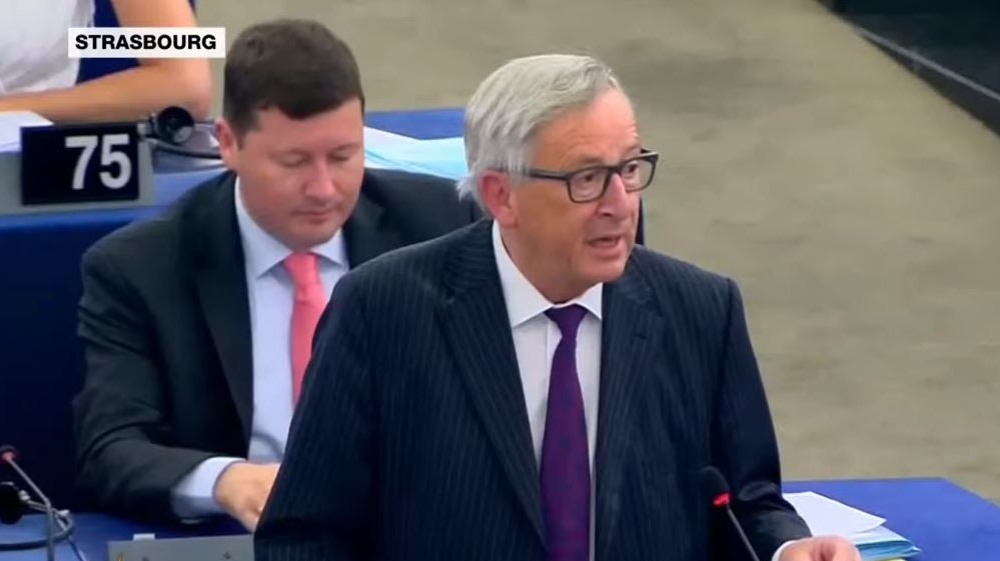 'The parliament is totally ridiculous,' Juncker said [Al Jazeera screengrab]