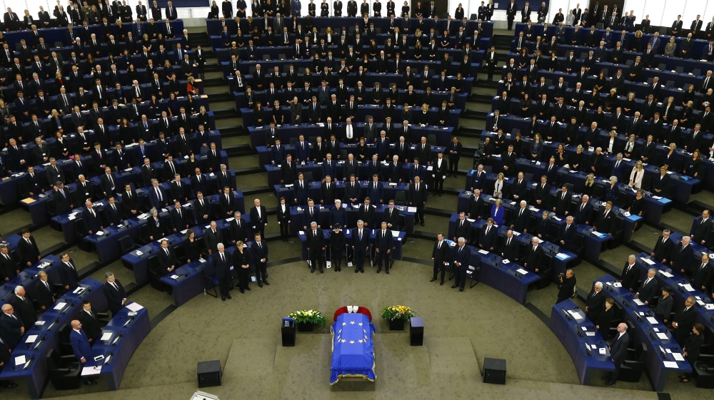 Heads of states and officials pay respect during a memorial ceremony in honour of late former German Chancellor Helmut Kohl at the European Parliament in Strasbourg, France, July 1, 2017 [Arnd Wiegmann/Reuters]