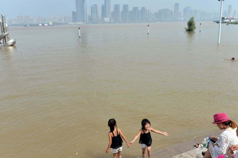 The flooded bank of the Yangtze River in Wuhan, Hubei province, China. [REUTERS]
