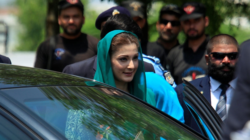 Maryam Nawaz, the daughter of Pakistan's prime minister, leaves after appearing before a Joint Investigation Team [Faisal Mahmood/Reuters]
