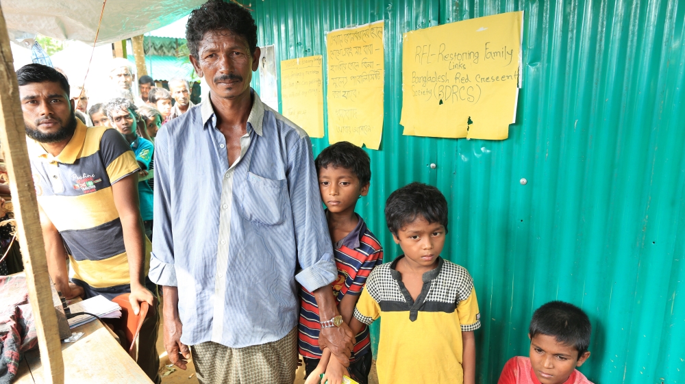 Shamsul Alam is one of the lucky parents who found his missing children [Showkat Shafi/Al Jazeera]